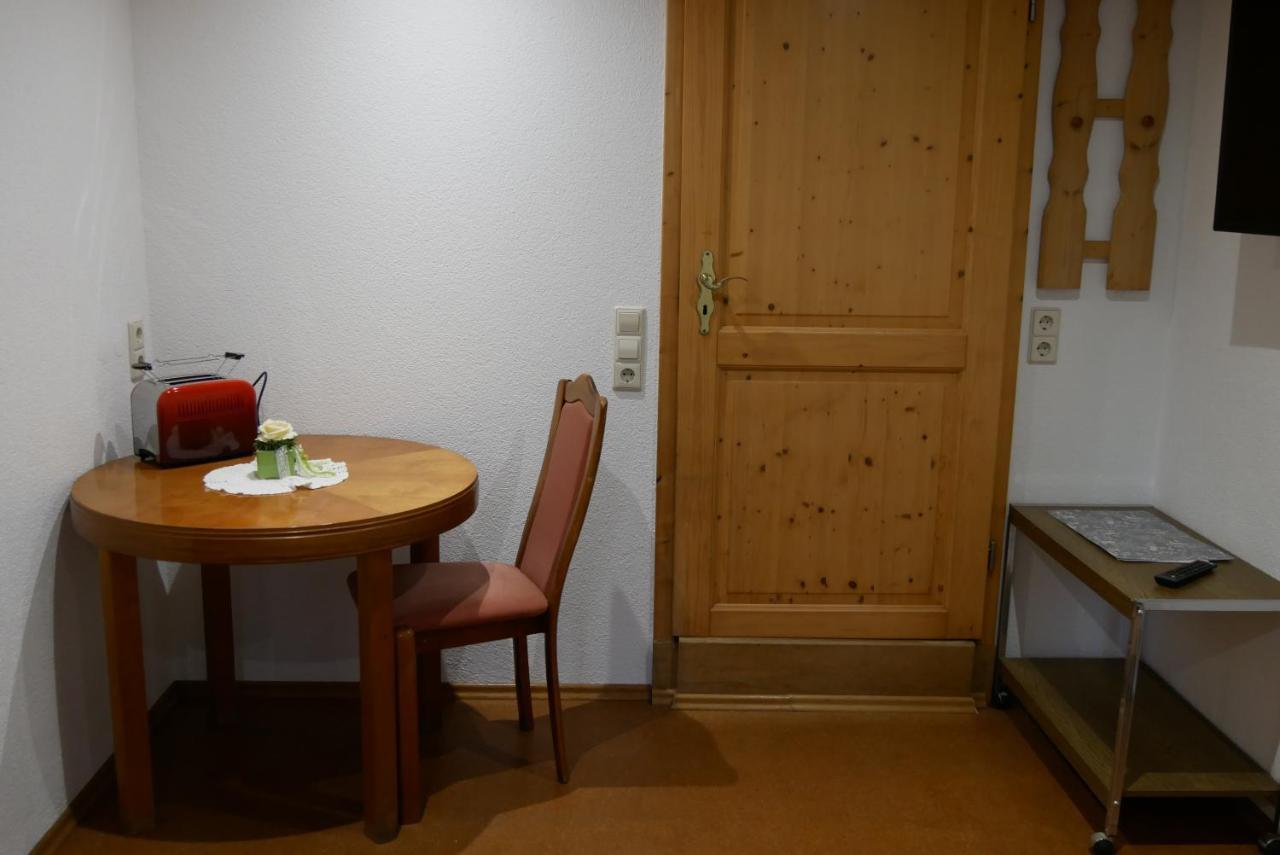 Ferienzimmer Niederstetten Екстериор снимка